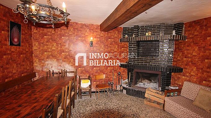 Venta de casa en Urabain