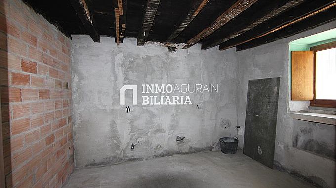 Venta de casa en Urabain
