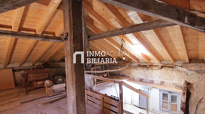 Venta de casa en Larraona