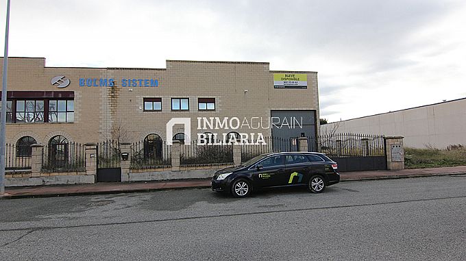 Venta de nave industrial en Oyon