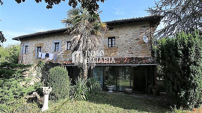 Venta de casa en Araia