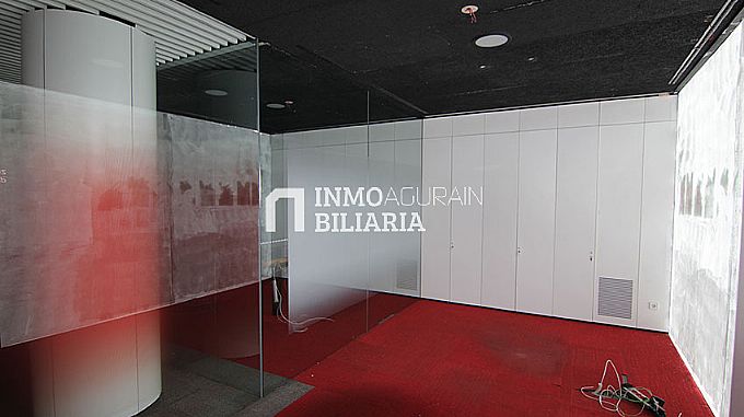Venta de local comercial en Vitoria-Gasteiz