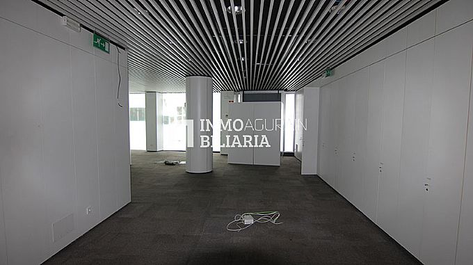 Venta de local comercial en Vitoria-Gasteiz
