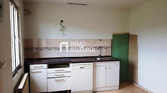 PISO EN KAMPEZO
