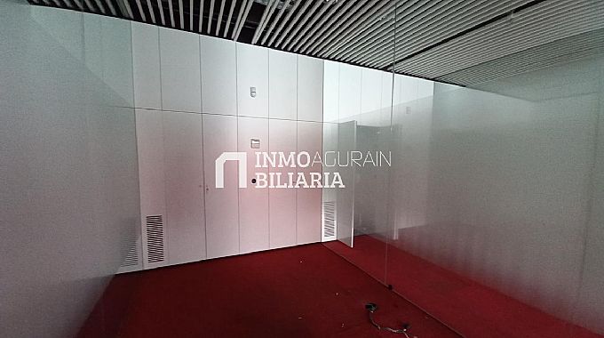 Venta de local comercial en Berriozar