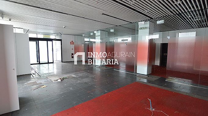 Venta de local comercial en Berriozar