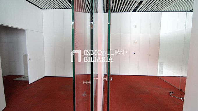 Venta de local comercial en Berriozar