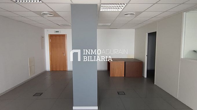 Venta de local comercial en Orkoien