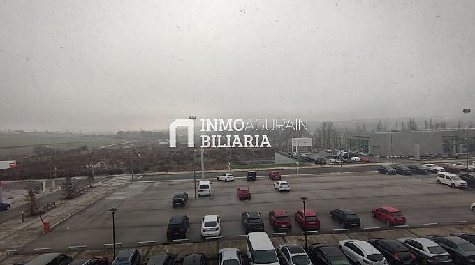 Venta de local comercial en Orkoien