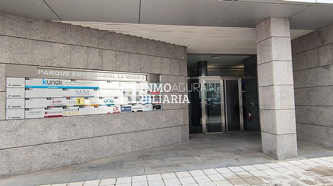 Venta de local comercial en Orkoien