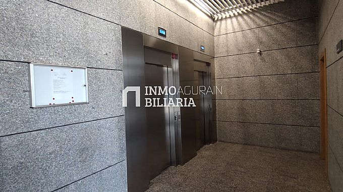 Venta de local comercial en Orkoien