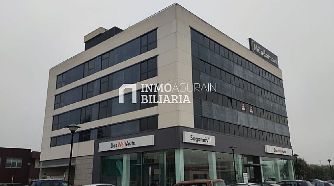 Venta de local comercial en Orkoien