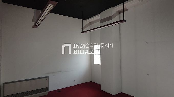 Venta de local comercial en Pamplona
