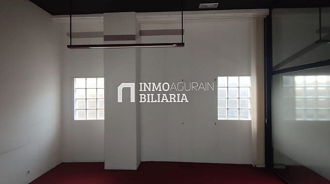 Venta de local comercial en Pamplona