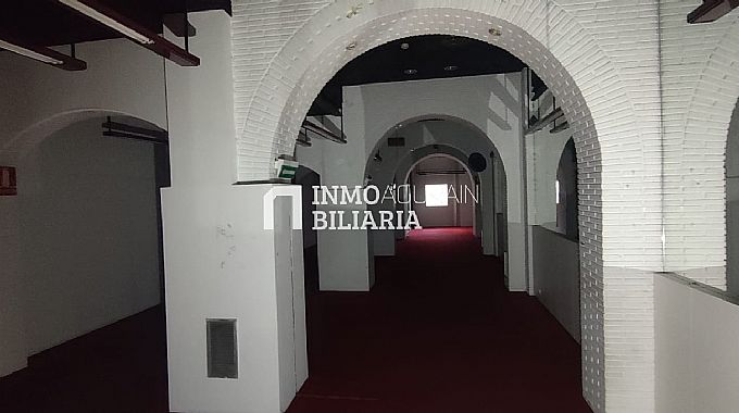 Venta de local comercial en Pamplona