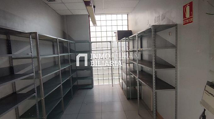 Venta de local comercial en Pamplona