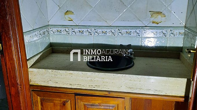 Venta de local comercial en Vitoria-Gasteiz
