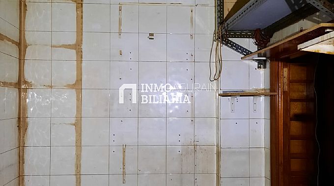Venta de local comercial en Vitoria-Gasteiz