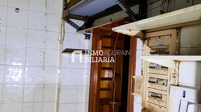 Venta de local comercial en Vitoria-Gasteiz
