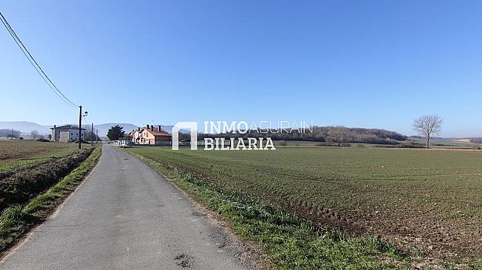 TERRENO EN LANGARIKA