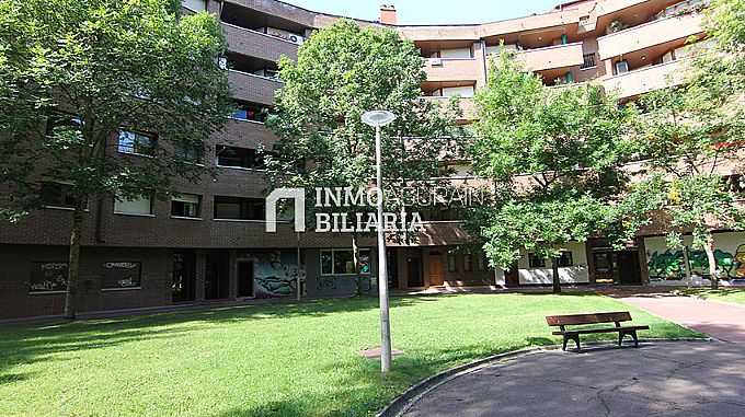 Venta de local comercial en Vitoria-Gasteiz
