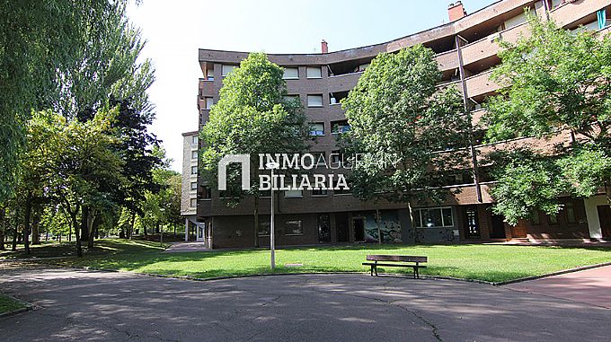 Venta de local comercial en Vitoria-Gasteiz