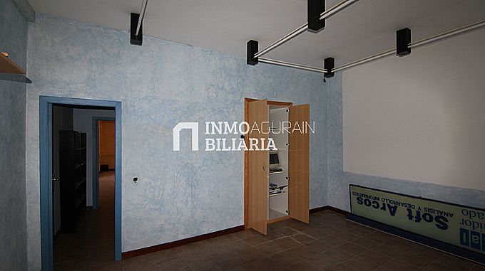 Venta de local comercial en Vitoria-Gasteiz
