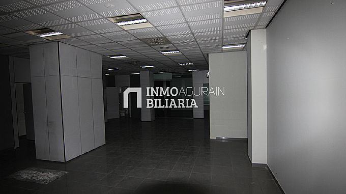 Venta de local comercial en Vitoria-Gasteiz