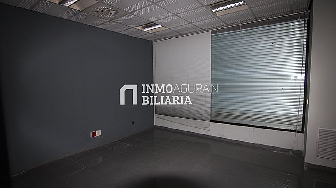 Venta de local comercial en Vitoria-Gasteiz