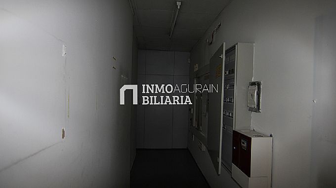 Venta de local comercial en Vitoria-Gasteiz