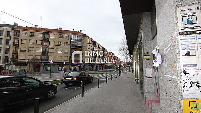 Venta de local comercial en Vitoria-Gasteiz