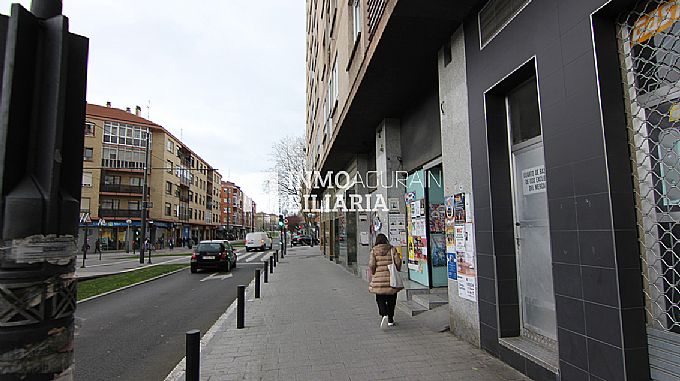 Venta de local comercial en Vitoria-Gasteiz