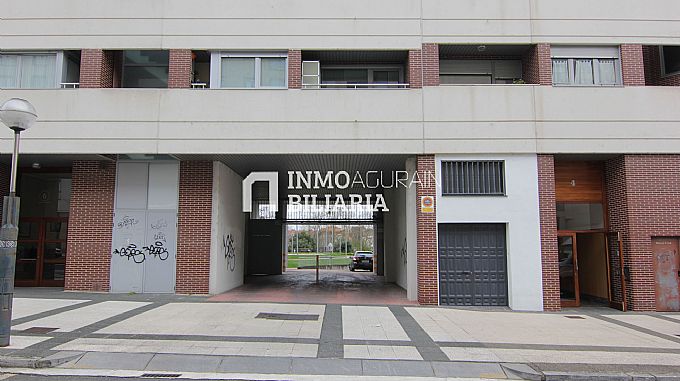Venta de plaza de garaje en Vitoria-Gasteiz