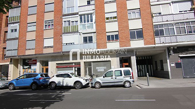 LOCAL EN DOMINGO MARTINEZ DE ARAGON