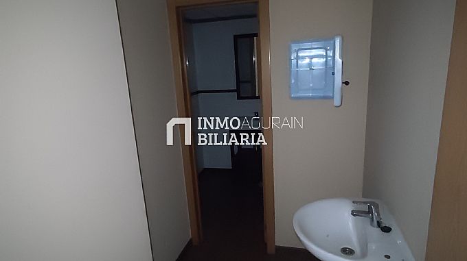 Venta de nave industrial en Vitoria-Gasteiz