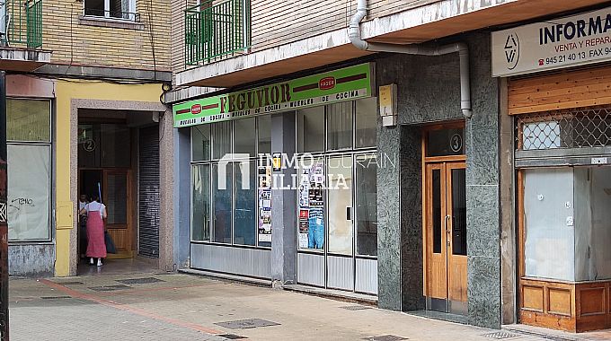 Venta de local comercial en Vitoria-Gasteiz