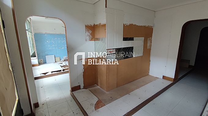 Venta de local comercial en Vitoria-Gasteiz