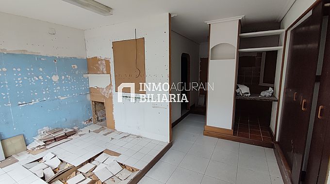 Venta de local comercial en Vitoria-Gasteiz