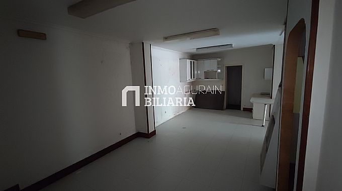 Venta de local comercial en Vitoria-Gasteiz