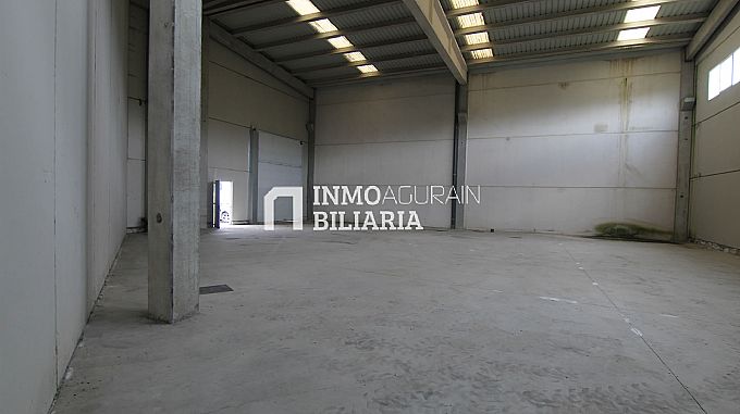NAVE INDUSTRIAL EN AGURAIN