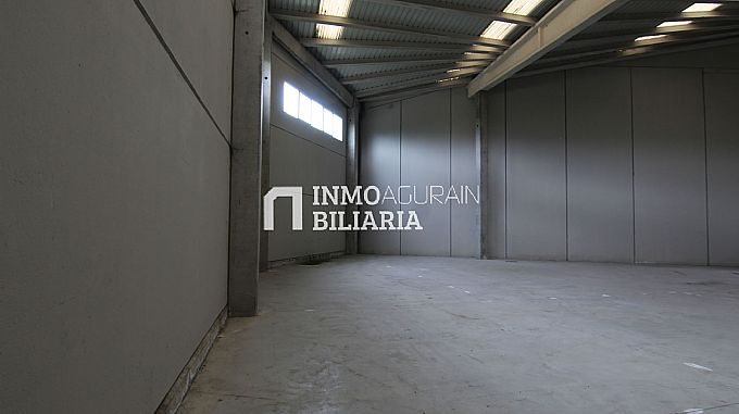 NAVE INDUSTRIAL EN AGURAIN
