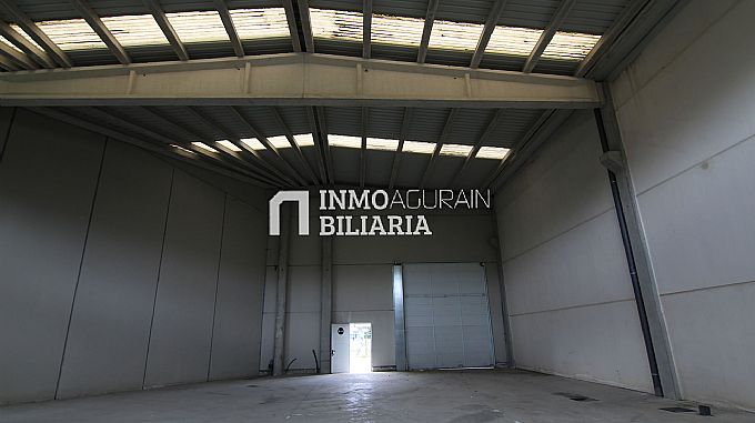NAVE INDUSTRIAL EN AGURAIN