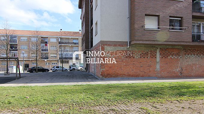 LOCAL EN CALLE APATEGI