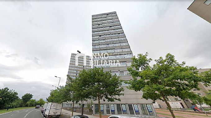 Venta de local comercial en Vitoria-Gasteiz