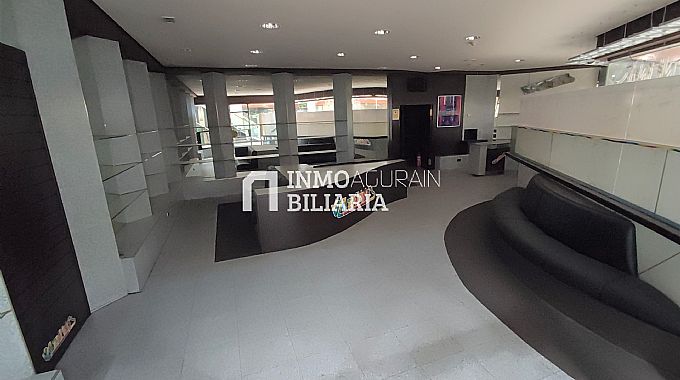 Venta de local comercial en Vitoria-Gasteiz