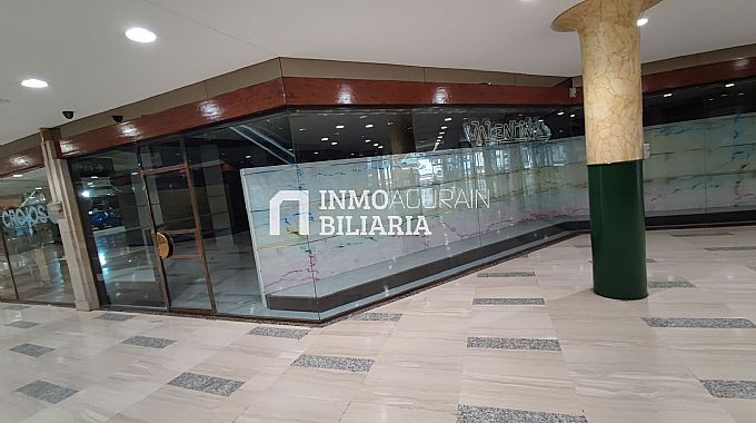 Venta de local comercial en Vitoria-Gasteiz