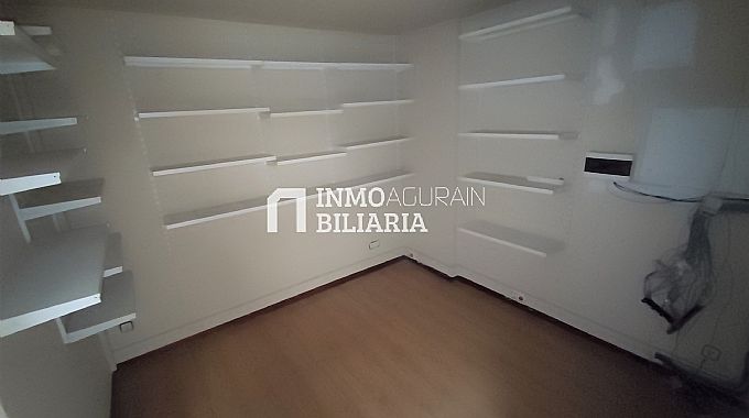 OFICINA EN FLORIDA