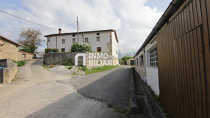 Venta de casa en Zalduondo