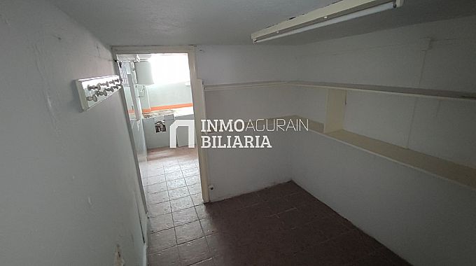 Venta de local comercial en Vitoria-Gasteiz
