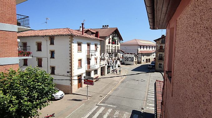 PISO EN OLAZTI